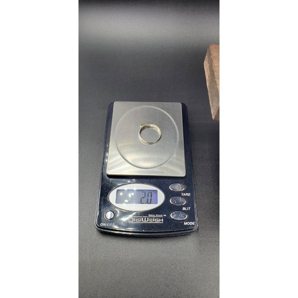 Size 7.75 Sterling Silver Yellow Glass Gem And Marcasite Stone Band Ring - Picture 6 of 6